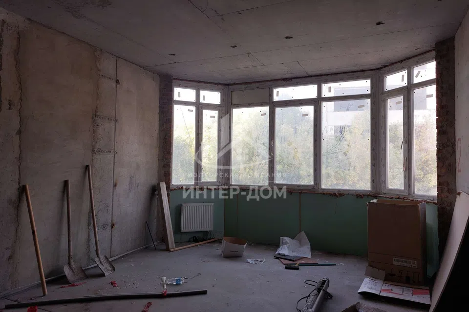Продаётся 4-комнатная квартира, 137 м²