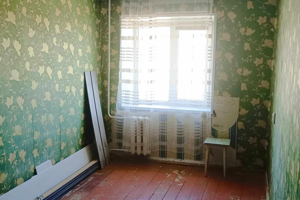 Продаётся 3-комнатная квартира, 43.3 м²