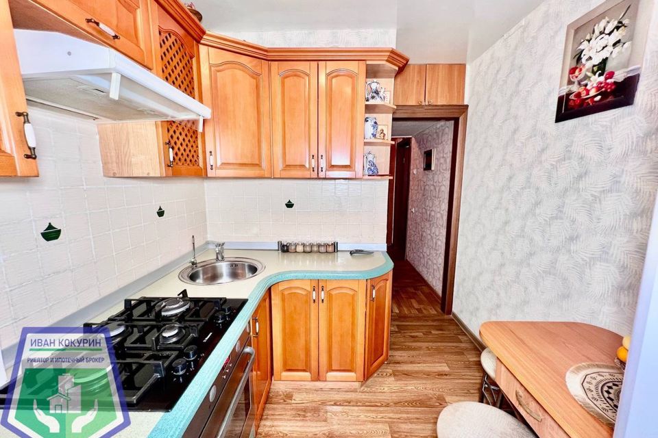Продаётся 3-комнатная квартира, 49.4 м²