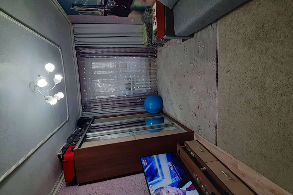 Продаётся 3-комнатная квартира, 58.1 м²