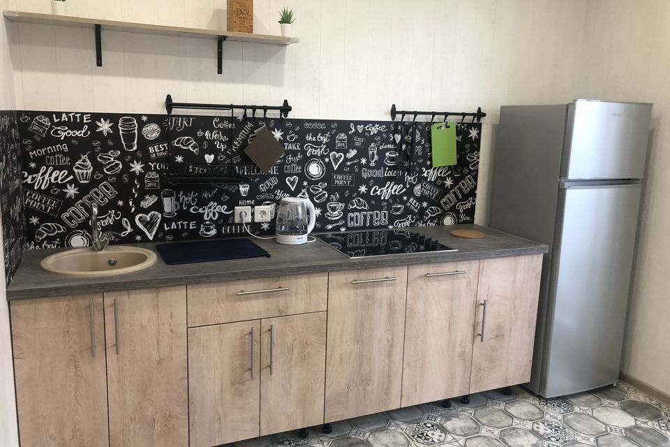 Продаётся 1-комнатная квартира, 35.6 м²