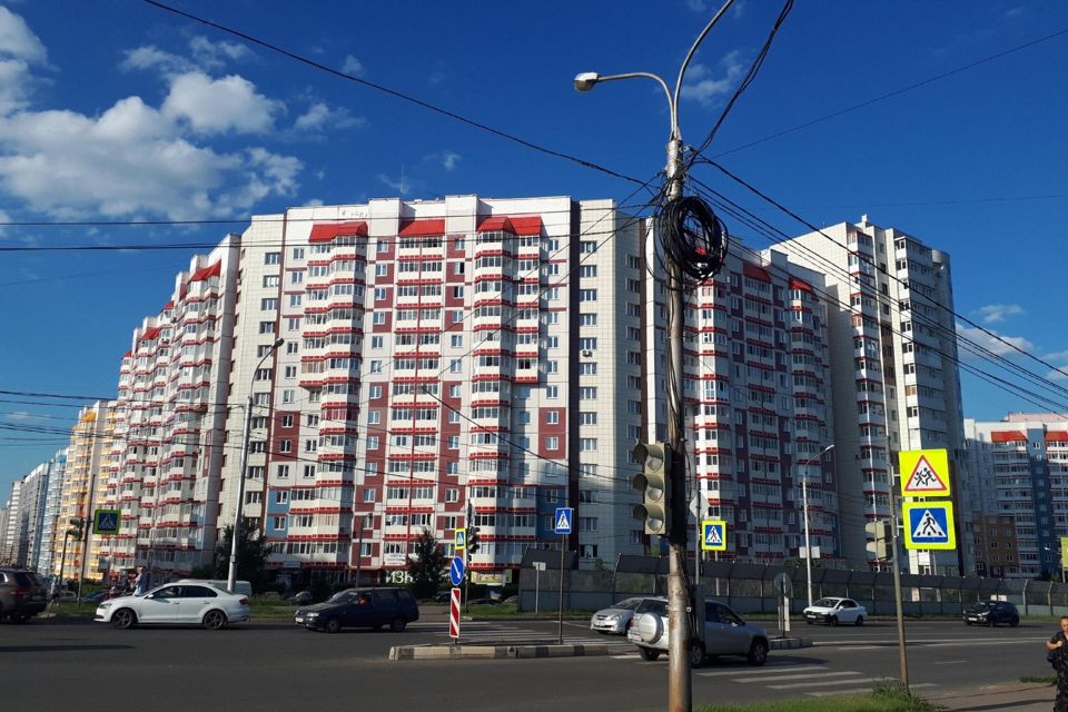 Продаётся 4-комнатная квартира, 121.6 м²