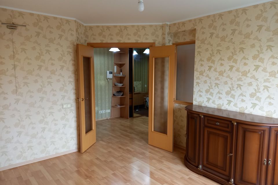 Продаётся 4-комнатная квартира, 77 м²