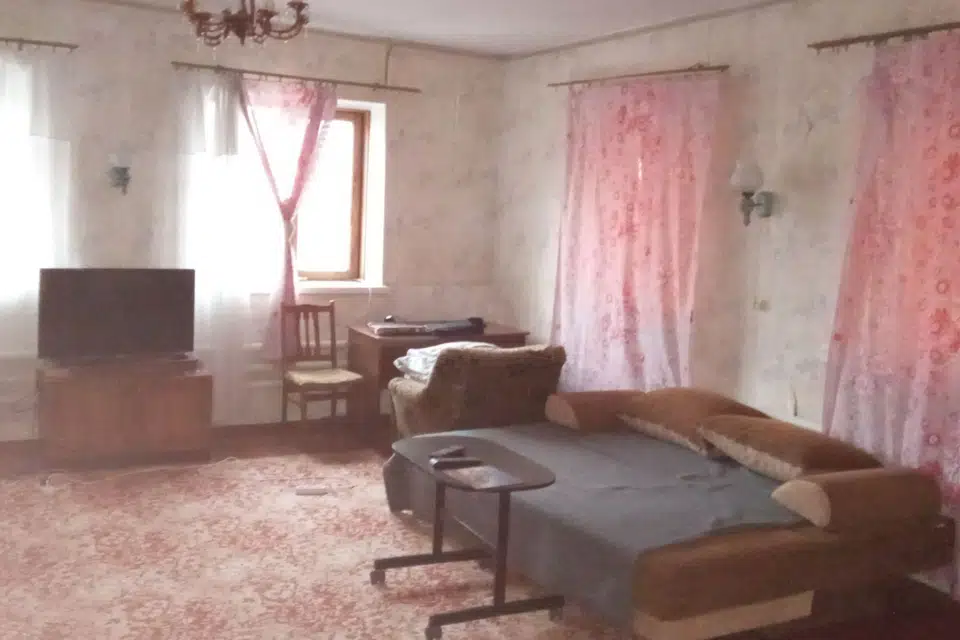 Продаётся 2-этажный дом, 200 м²