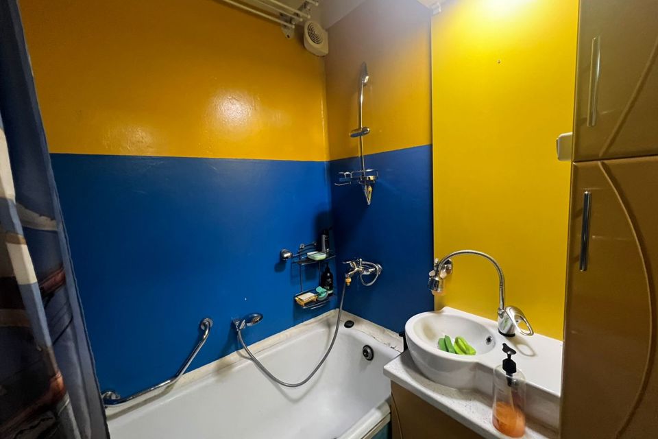 Продаётся 3-комнатная квартира, 59.1 м²