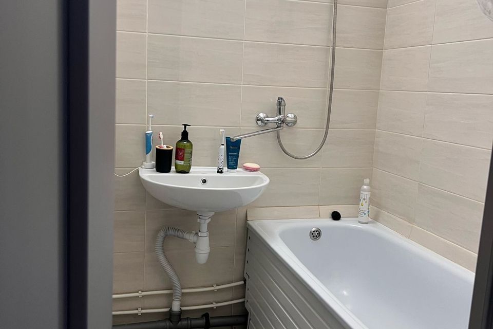 Продаётся 1-комнатная квартира, 35.6 м²