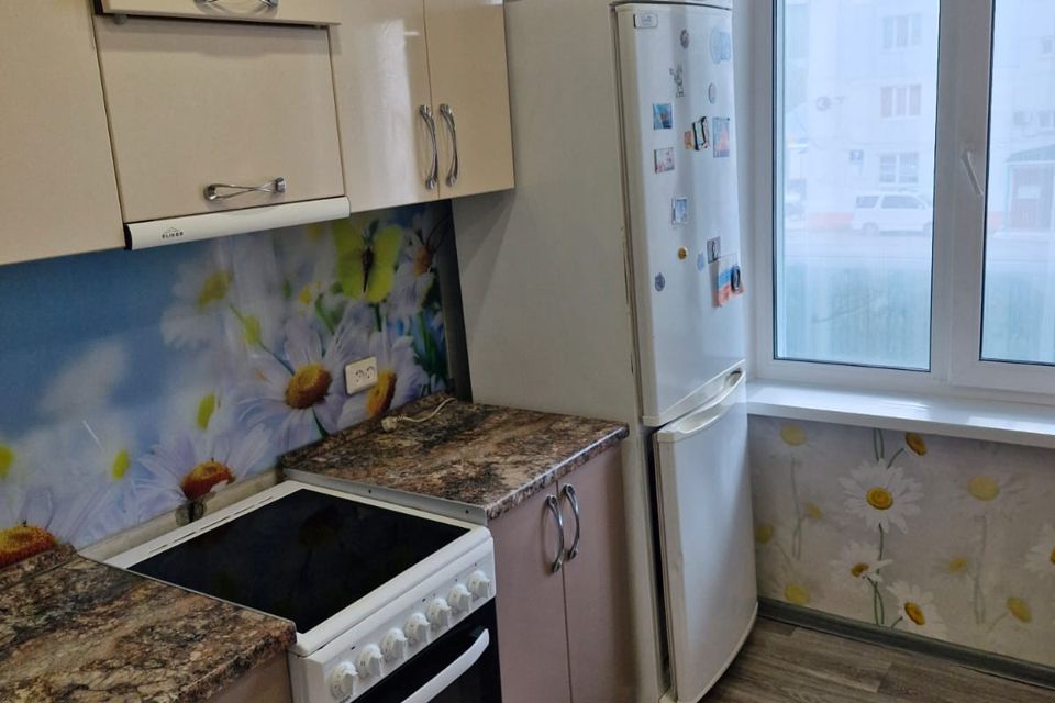 Продаётся 4-комнатная квартира, 81.2 м²