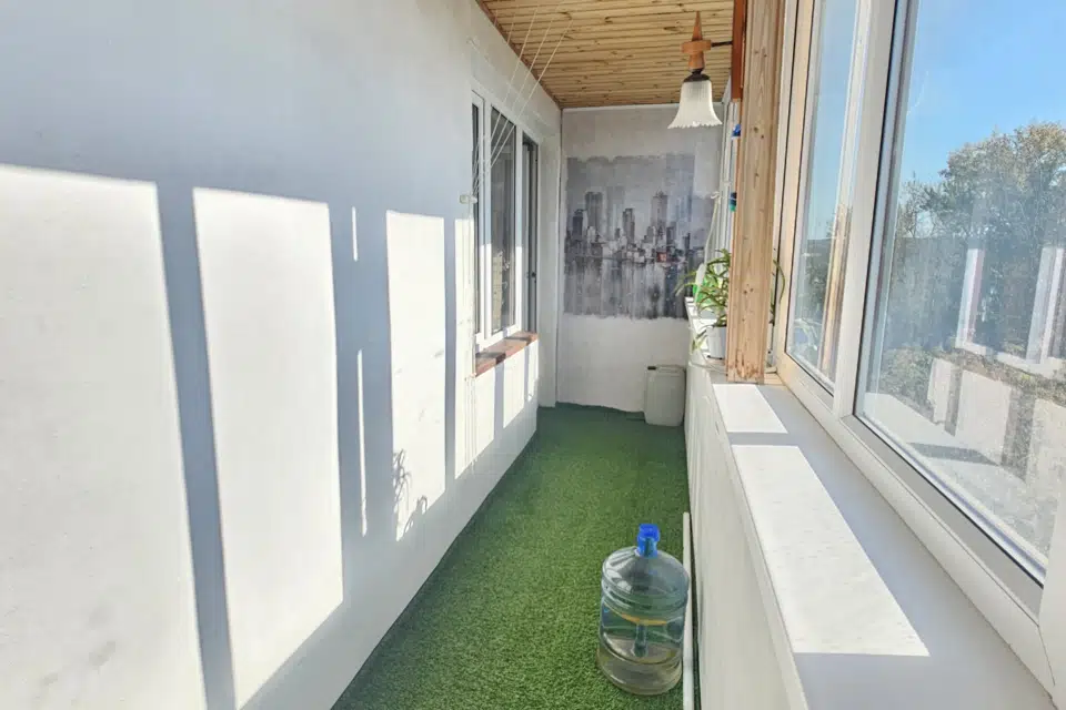 Продаётся 3-комнатная квартира, 52.3 м²