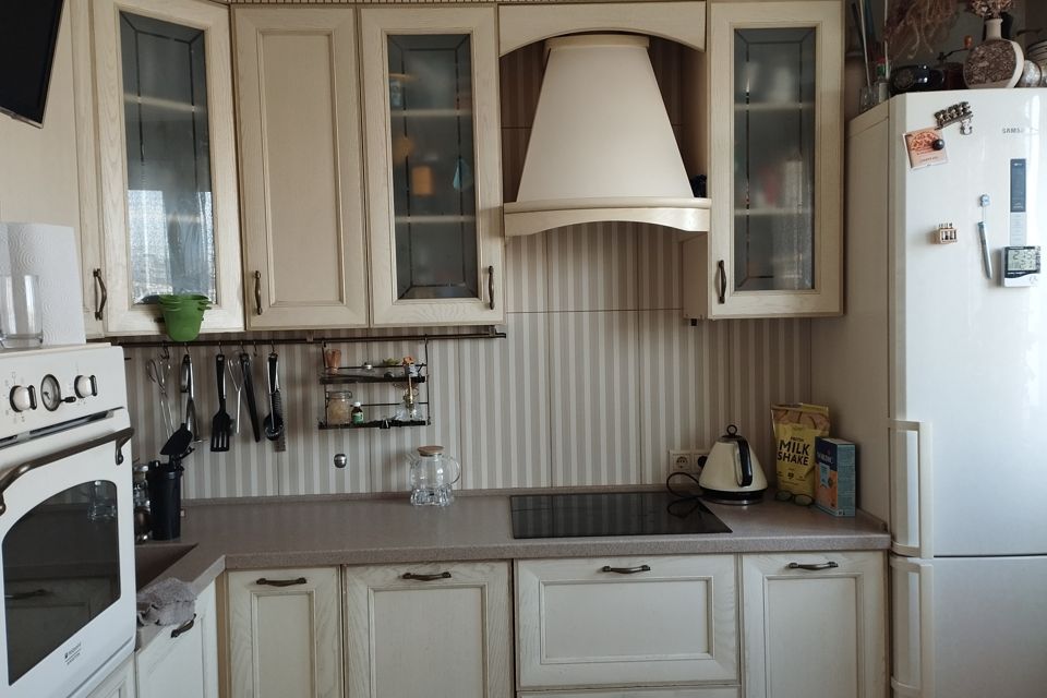 Продаётся 3-комнатная квартира, 74.8 м²