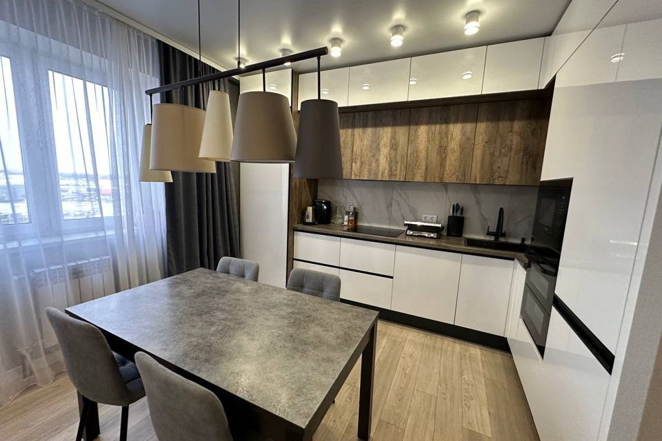 Продаётся 3-комнатная квартира, 81.7 м²