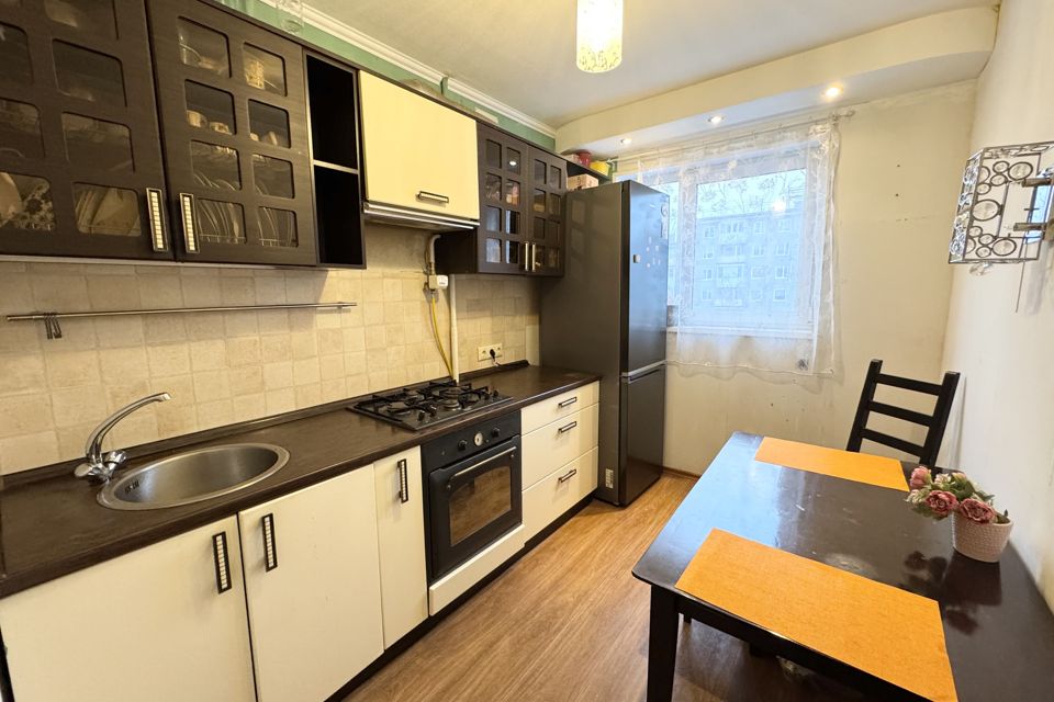 Продаётся 3-комнатная квартира, 63 м²