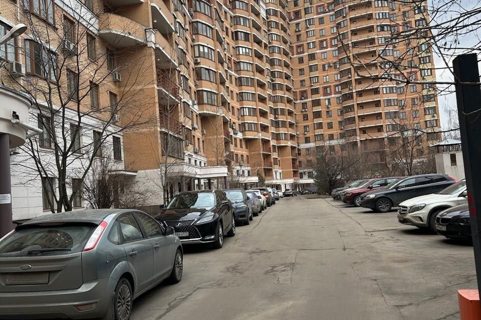 Продаётся 2-комнатная квартира, 92.7 м²