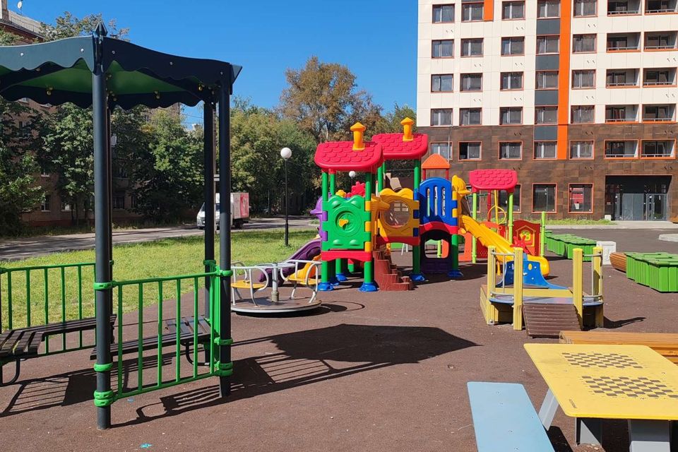 Продаётся 3-комнатная квартира, 75.5 м²