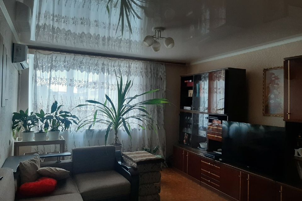 Продаётся 4-комнатная квартира, 75 м²