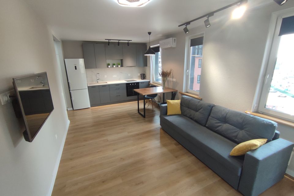 Продаётся 1-комнатная квартира, 42 м²