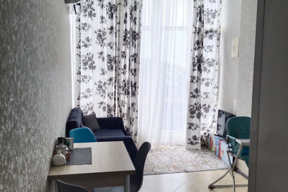 Продаётся 1-комнатная квартира, 41.7 м²