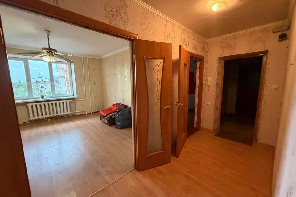 Продаётся 4-комнатная квартира, 77 м²