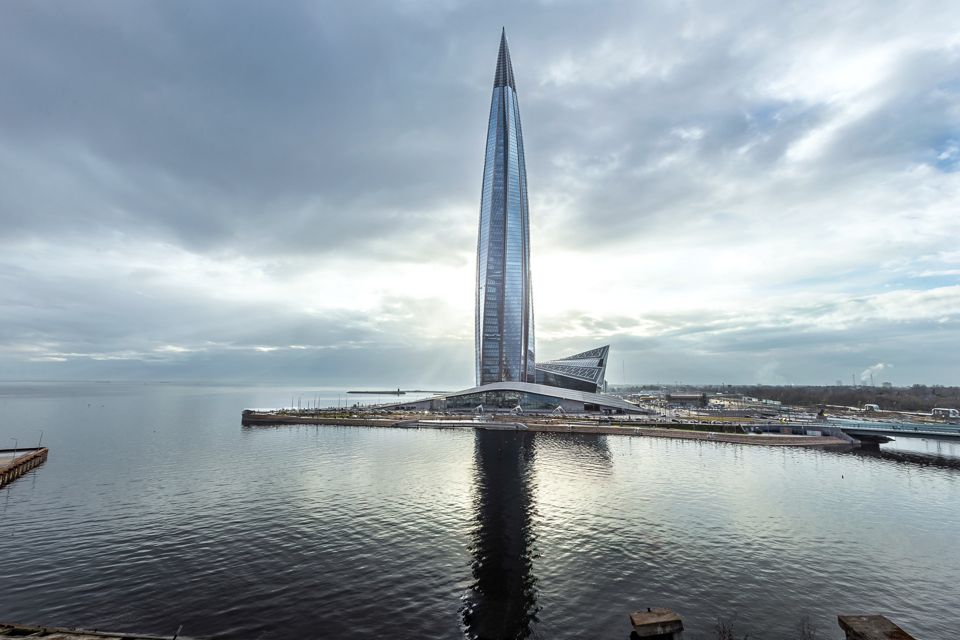 Продаётся 2-комнатная квартира, 165.4 м²