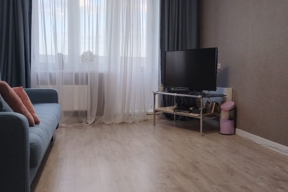 Продаётся 1-комнатная квартира, 42 м²