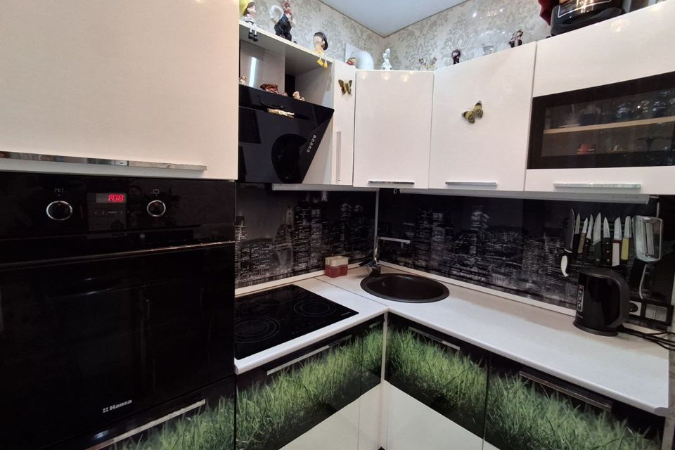Продаётся 1-комнатная квартира, 30.7 м²