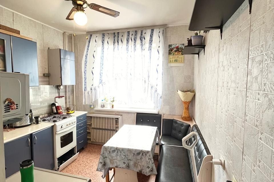 Продаётся 3-комнатная квартира, 70.8 м²