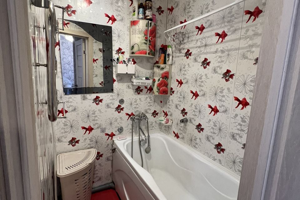 Продаётся 3-комнатная квартира, 63 м²