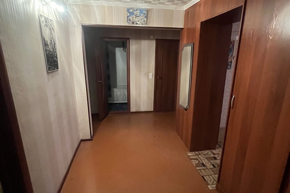 Продаётся 3-комнатная квартира, 70.4 м²