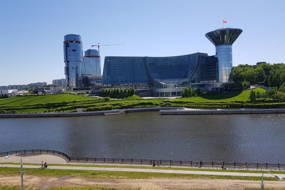 Продаётся 2-комнатная квартира, 74 м²