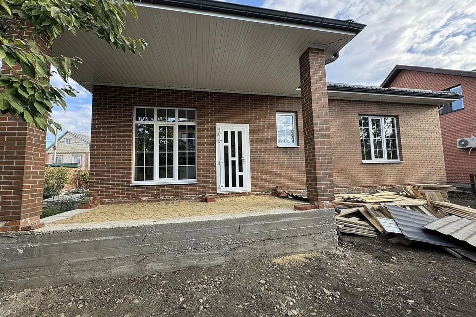 Продаётся 1-этажный дом, 105 м²