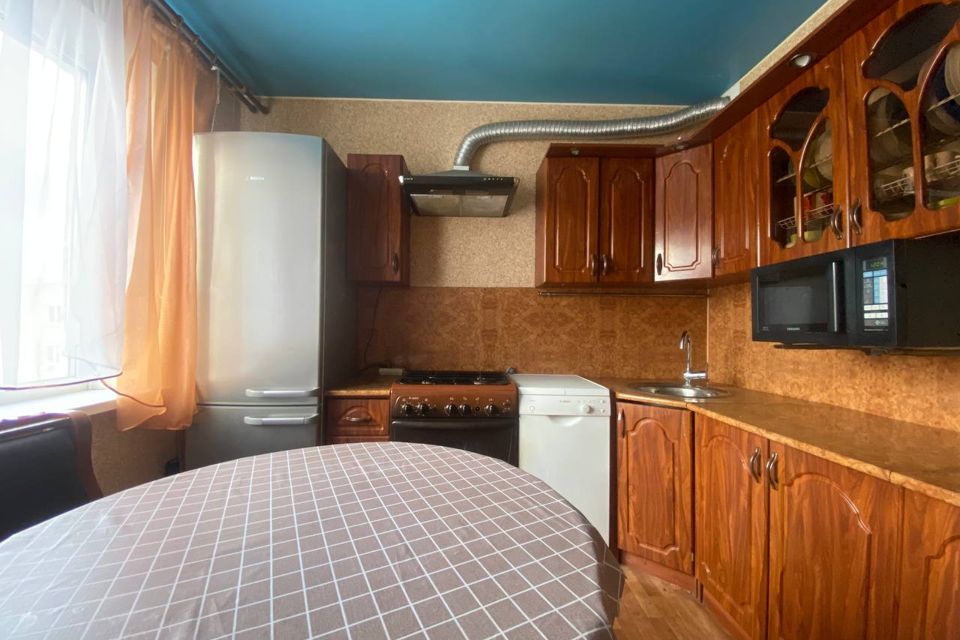 Продаётся 3-комнатная квартира, 63.8 м²