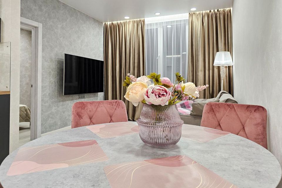 Продаётся 3-комнатная квартира, 57 м²