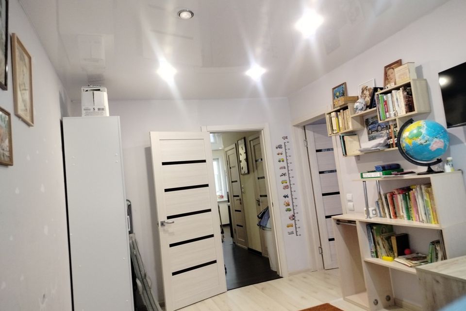 Продаётся 3-комнатная квартира, 64.8 м²