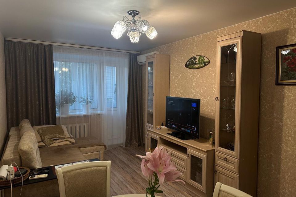 Продаётся 3-комнатная квартира, 59.7 м²