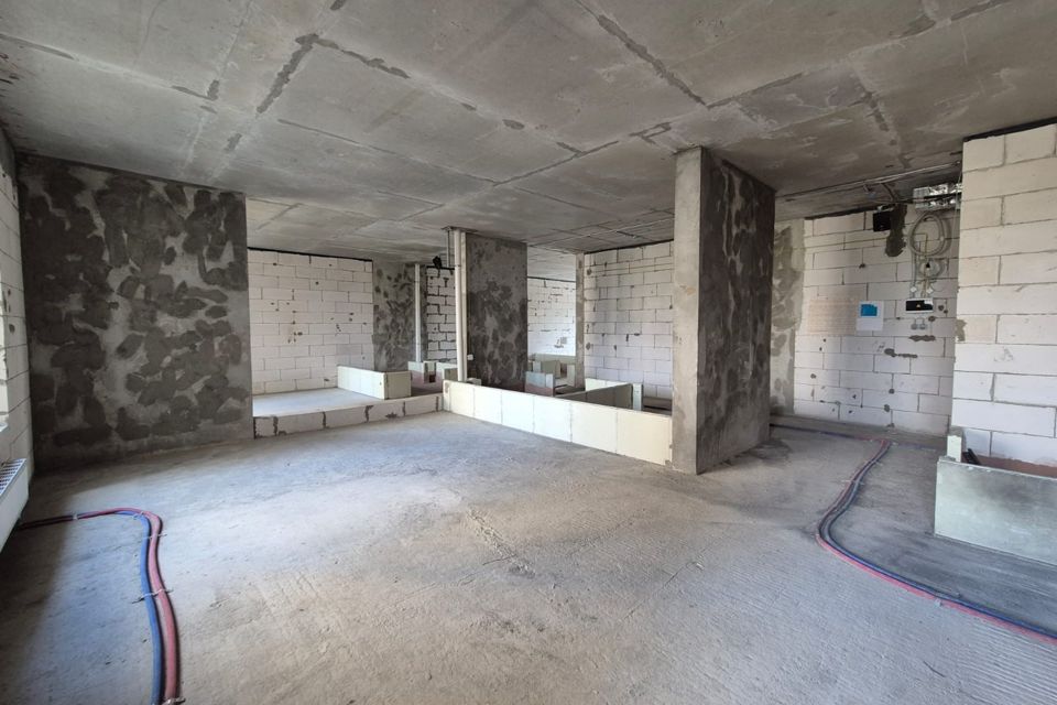 Продаётся 4-комнатная квартира, 125 м²