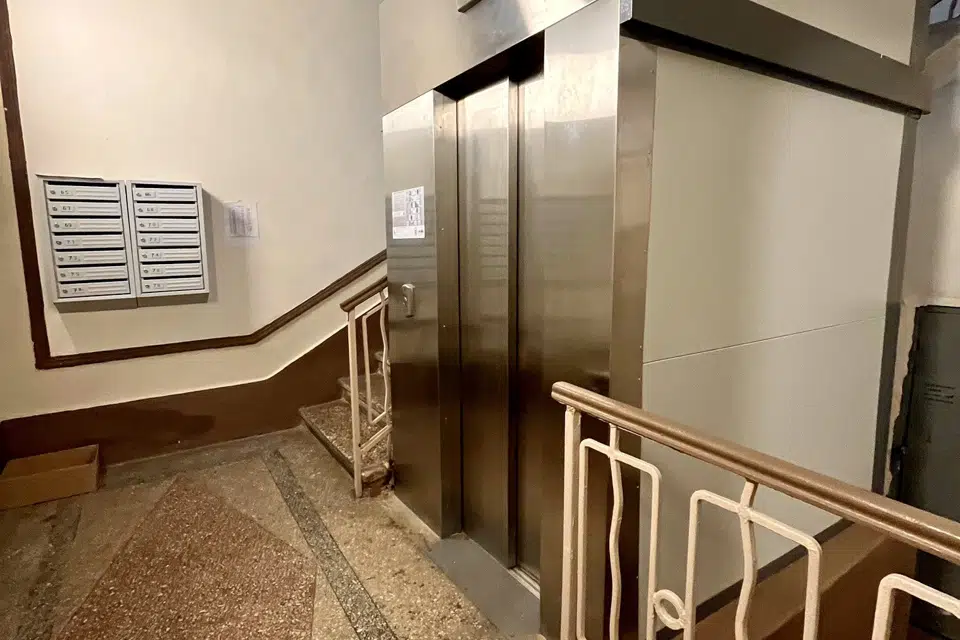 Продаётся 4-комнатная квартира, 91.6 м²