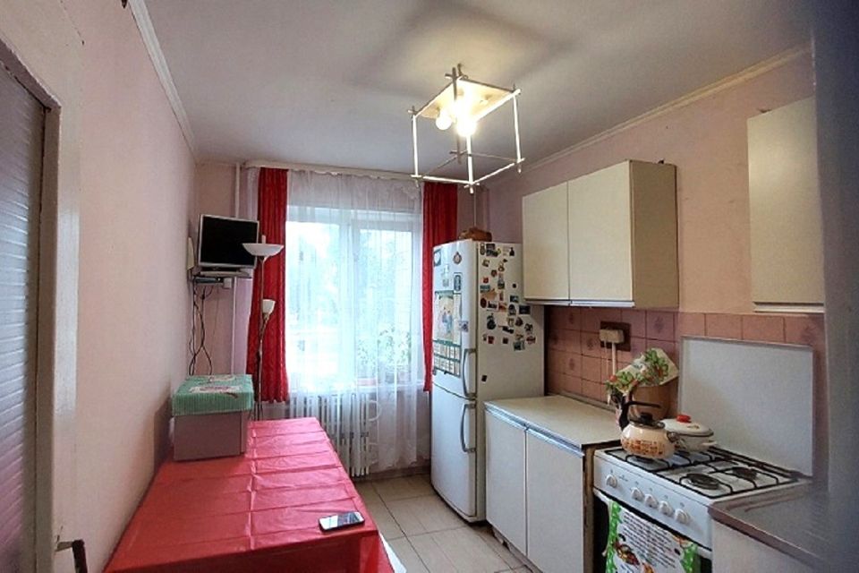 Продаётся 3-комнатная квартира, 62.4 м²