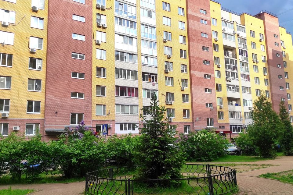 Продаётся 2-комнатная квартира, 69 м²