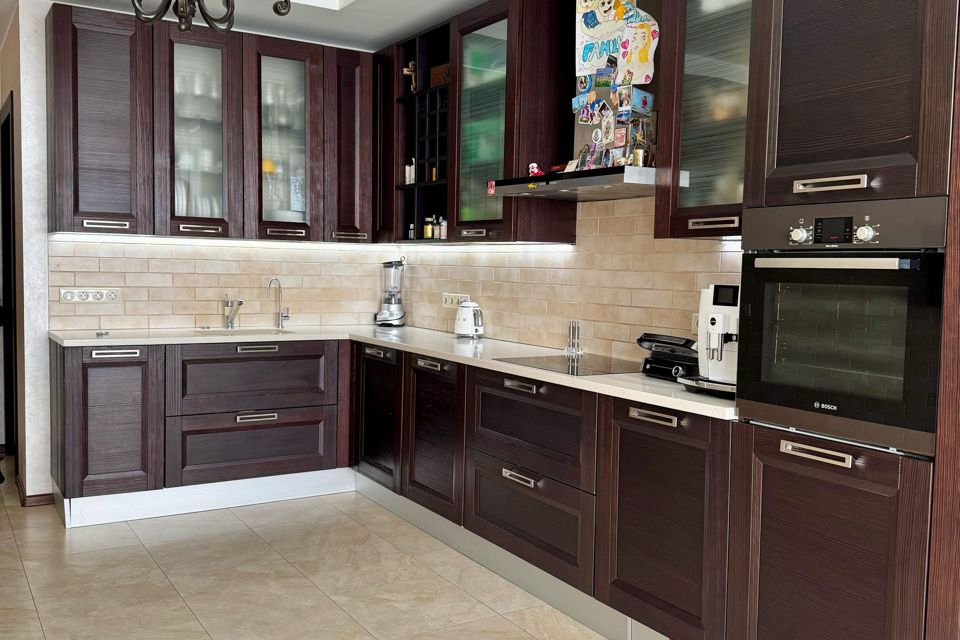 Продаётся 3-комнатная квартира, 100.2 м²