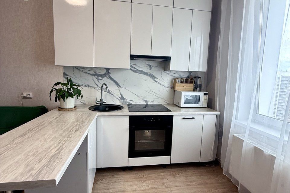Продаётся 1-комнатная квартира, 56.7 м²
