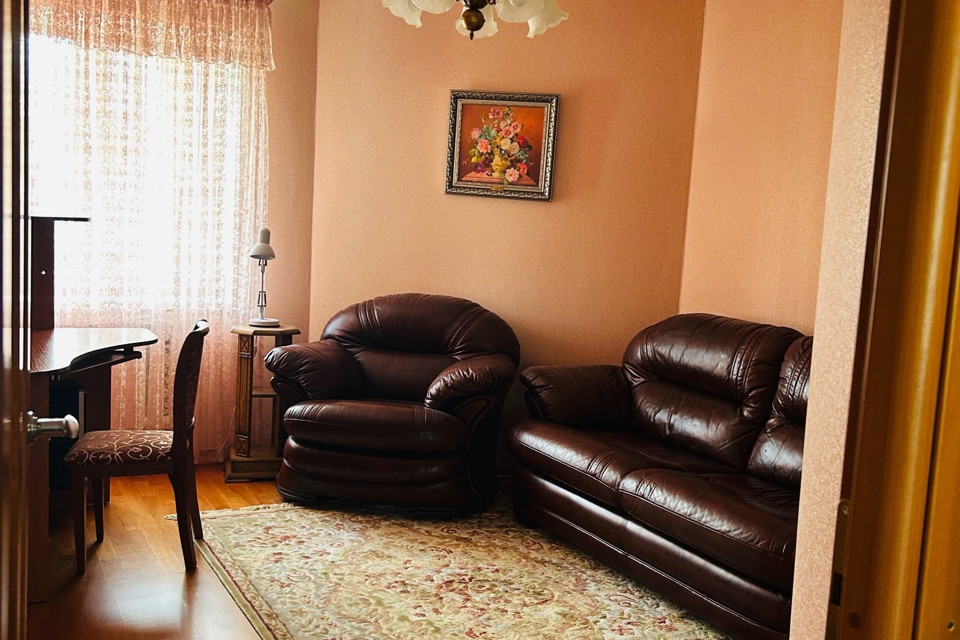 Продаётся 3-комнатная квартира, 77.1 м²