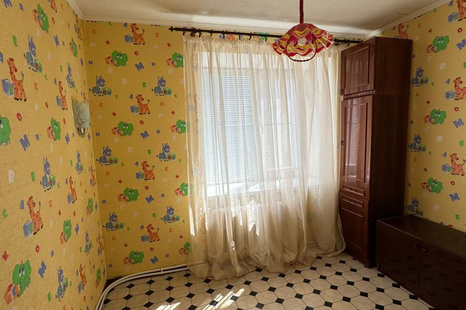 Продаётся 3-комнатная квартира, 60 м²
