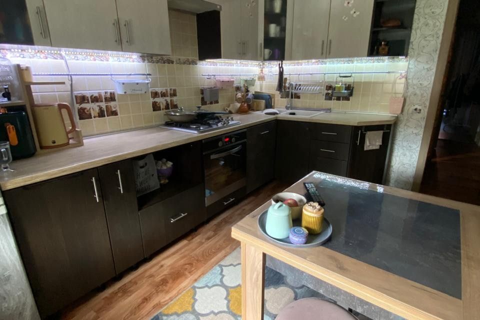 Продаётся 2-комнатная квартира, 60 м²