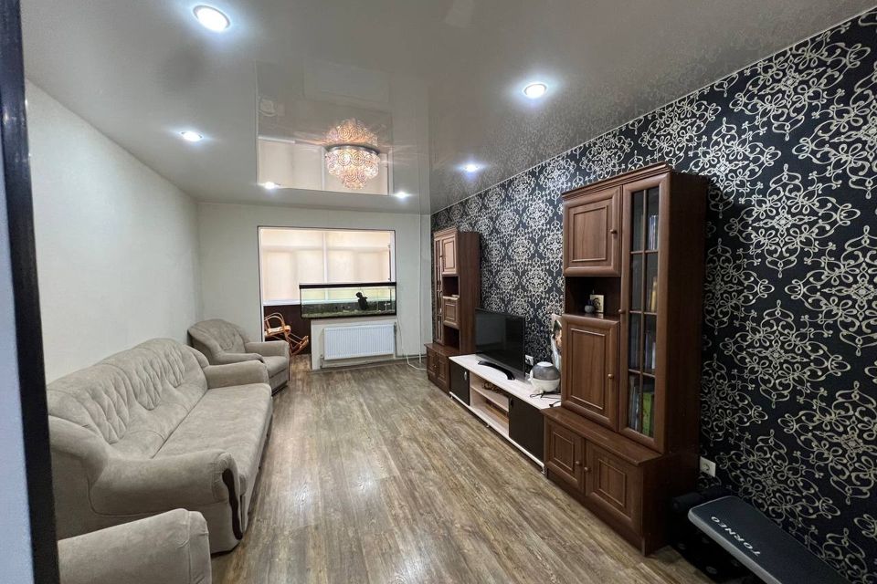 Продаётся 4-комнатная квартира, 98 м²