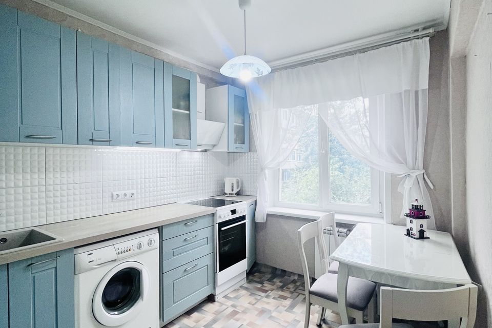 Продаётся 3-комнатная квартира, 59.7 м²