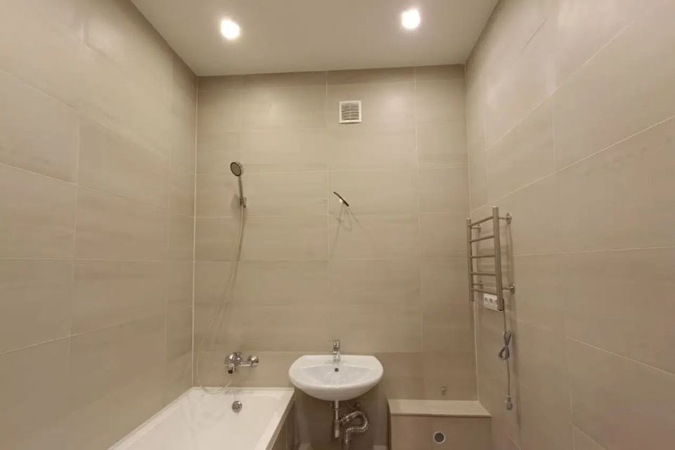 Продаётся 4-комнатная квартира, 96.3 м²