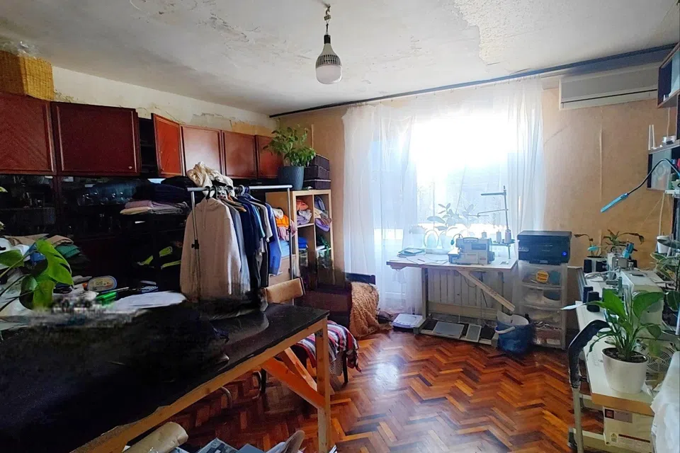 Продаётся 4-комнатная квартира, 77.7 м²