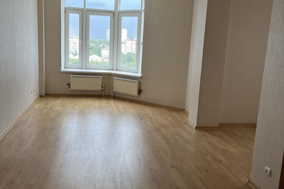 Продаётся 2-комнатная квартира, 65.9 м²