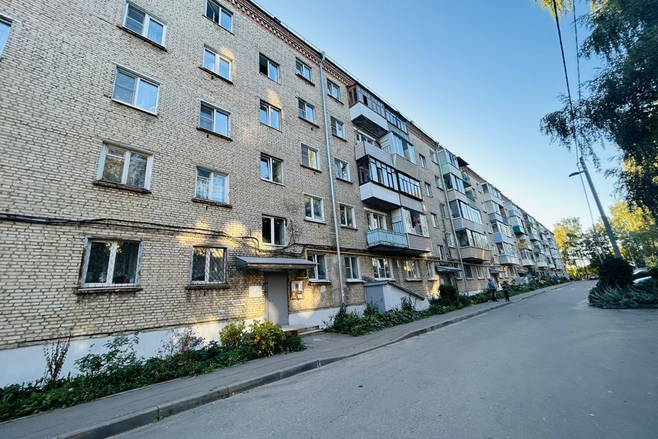 Продаётся 3-комнатная квартира, 61.7 м²