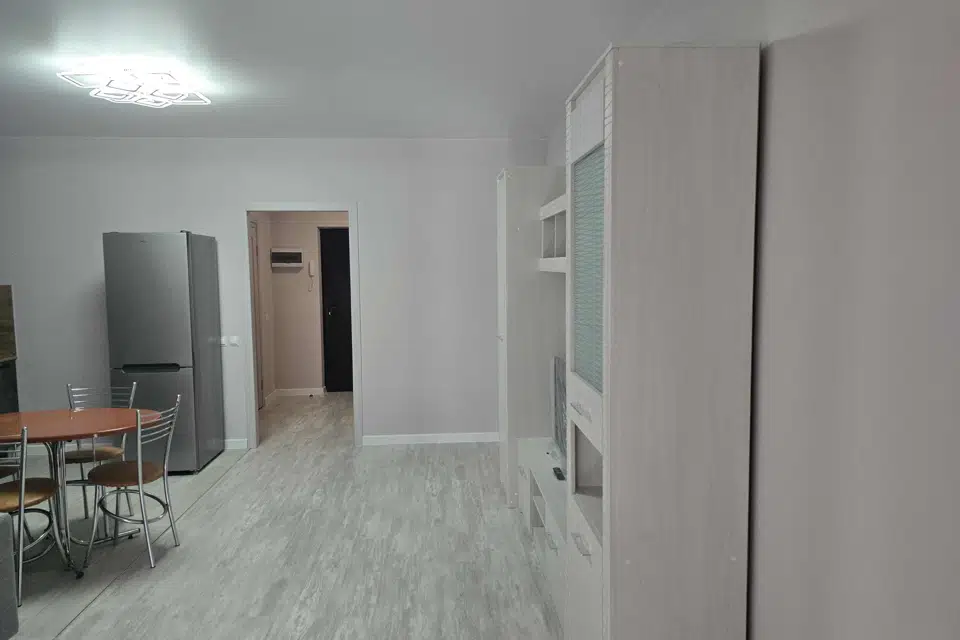 Сдаётся 1-комнатная квартира, 49.5 м²
