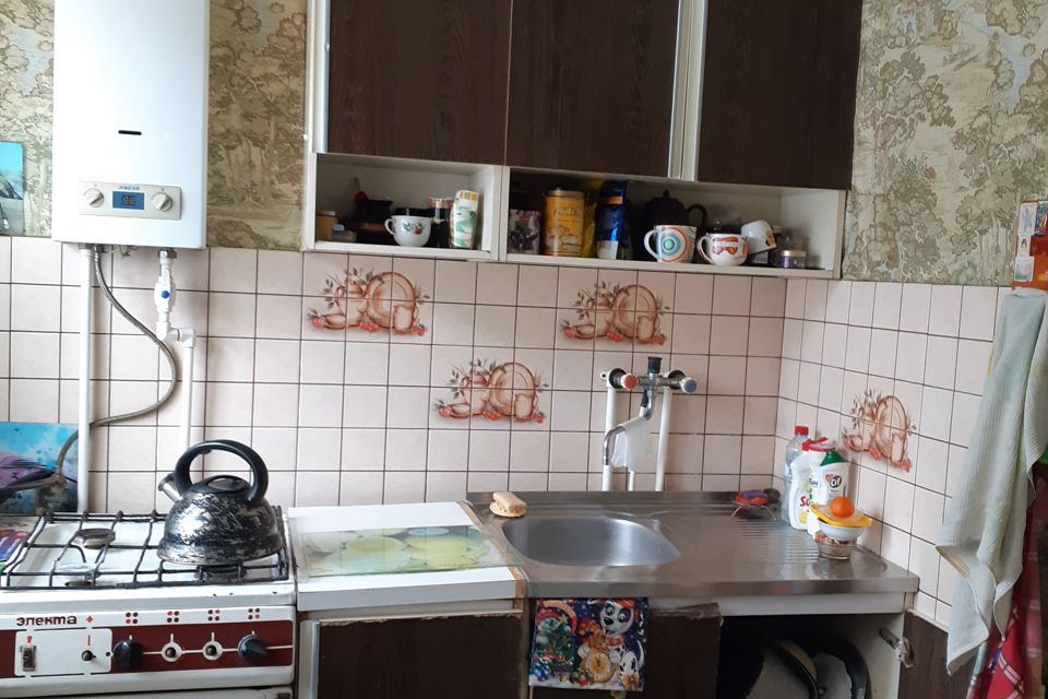 Продаётся 3-комнатная квартира, 60.5 м²